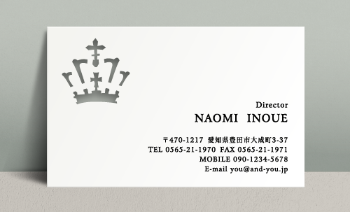 女性に人気のおしゃれな型抜き名刺デザイン NI-PA-156